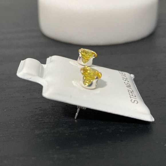 Sterling Silver Stud Earrings NWOT - Picture 2 of 4